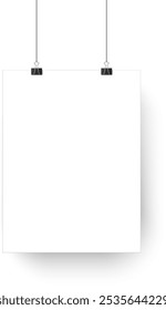 Cartel cuadrado blanco que cuelga en dos Clips de la carpeta con las cuerdas en un fondo blanco, creando una exhibición simple y elegante para los anuncios o las ilustraciones