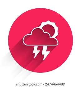 Icono de Tormenta Blanca aislado con sombra larga. Nube con rayo y signo del sol. Clima ícono de tormenta. Botón de círculo rojo. Vector