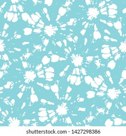 White Tie Dye Shibori Sunburst Circles on Aqua Background Vector Seamless Pattern. Perfect for Spring-Summer Textiles, Stationery