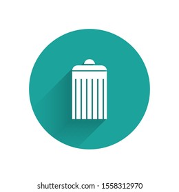 White Trash can icon isolated with long shadow. Garbage bin sign. Recycle basket icon. Office trash icon. Green circle button. Vector Illustration