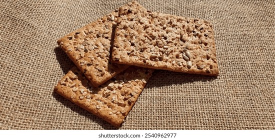 Galletas integrales con semillas. Galletas con semillas. Galletas crujientes y saludables. Galletas bajas en carbohidratos. Galleta diabética.