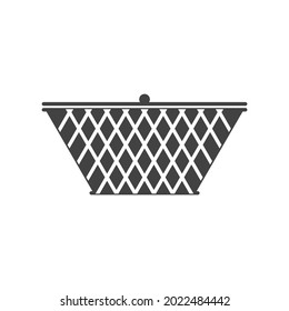 Cesta de almacenamiento de mimbre con tapa. Dibujo vectorial en fondo en blanco. Silueta blanca y negra aislada.