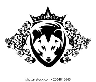 ours sauvage roi portant la couronne royale parmi les fleurs de rose décor héraldique - armoiries vectorielles en noir et blanc création