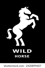 Logo de un caballo salvaje en un fondo oscuro.