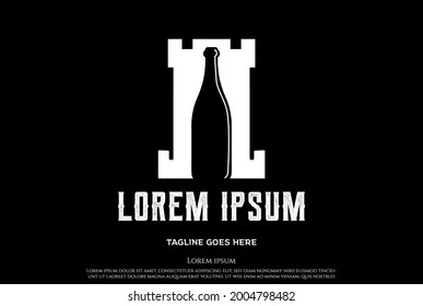 Botella de vino con vectores de diseño con el logotipo Castle for Cafe Bar