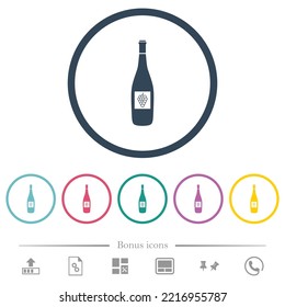 Botella de vino con uvas de color plano en contornos redondos. 6 iconos de bonificación incluidos.