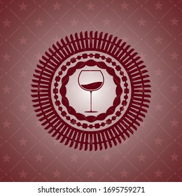 icono de copa de vino dentro del icono o emblema rojo
