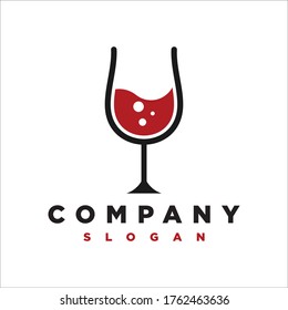 Weinlogo-Vektorgrafik mit sauberem, modernem und elegantem Stil	
