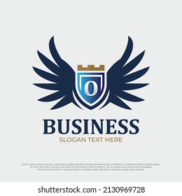 Logo de las insignias Wings heraldic. Heralgia de emblema volador, ala de ave águila, logotipo de letra O con ideas de escudo