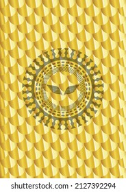icono de alas dentro del emblema dorado. Patrón de escalas. Ilustración vectorial. Detallado. 