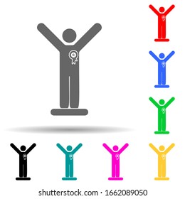 el ganador en el icono de podio de estilo multicolor. Glifo simple, vector plano de succión e iconos de premios para ui y ux, sitio web o aplicación móvil