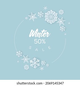 Fresco invierno etiqueta de círculo de venta minimalista hecha de copos de nieve de corte minimalista de papel con lugar para su texto. Banner de volante de descuento de invierno circular para publicación en medios sociales estado o ilustración de portada - luz