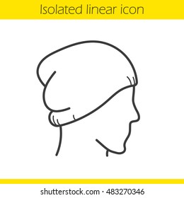 Winter hat linear icon. Thin line illustration. Ski cap on mannequin's head. Contour symbol. Vector isolated outline drawing