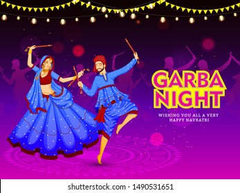 Les deseo a todos una muy feliz tarjeta del festival Navratri o diseño de afiches, ilustración de una pareja bailando con palo de dandiya para la celebración de la fiesta de la noche Garba.