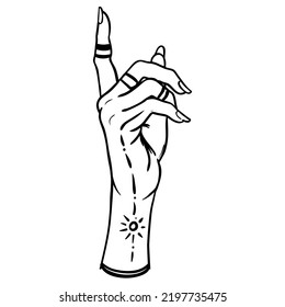 Manos tatuadas de bruja con estrella mágica. Alquimia, espiritualidad, ocultismo, arte tatuado. Ilustración vectorial aislada en blanco y negro. Concepto de Halloween. La magia Wiccan.