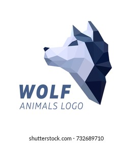 Wolf head polygonal logo sign illustration wild animal low poly