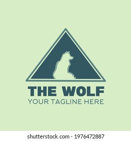 The Wolf triangle simple logo icon symbol mascot for Brand, Clothing, apparel, company, Business, Banners, Poster, background and wallpaper. 