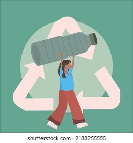 Mujer con una botella. Procesamiento de basura. Reciclando.