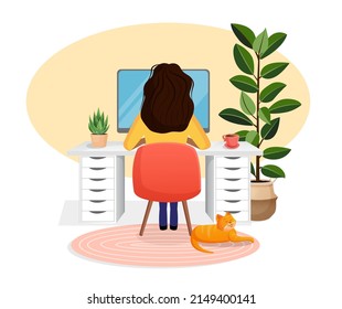 Mujer independiente, gerente sentado en un escritorio que trabaja en casa en un ordenador. Vista posterior de la chica. Trabajo remoto, oficina en casa, programación. El interior es acogedor y está decorado con un gato. Ilustración del vector