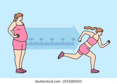 La mujer pierde el exceso de peso al correr y hacer ejercicio para eliminar la celulitis y la grasa del vientre. La Regla muestra la pérdida de exceso de peso de una chica motivada que obtiene una hermosa figura delgada después del ejercicio físico