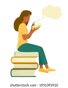 Mujer sentada en la tela de los grandes libros para leer un libro y pensar una buena idea.