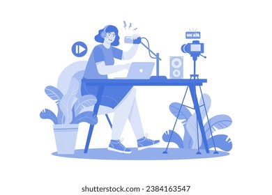 Mujer Hablando En Un Micrófono Mientras Graba Video