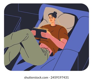 Mujer usando dispositivo digital, viendo la pantalla tarde en la noche. Chica acostada en el sofá, disfrutando de la película en línea, series de Internet, juego en el gadget de la tableta de la pc en casa en la noche. Ilustración vectorial plana