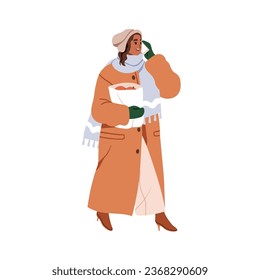 Mujer con ropa de invierno, hablando por teléfono en marcha. Niña con ropa abrigada, abrigo, sombrero, bufanda, caminando, cargando bolsa de compras cuando hace frío. Ilustración vectorial gráfica plana aislada en fondo blanco