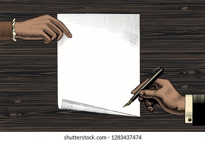 Die Hand der Frau, die ein Papierblatt hält, die Hand des Mannes mit einem Stift. Vintage Gravur stilisierte Zeichnung. Vektorgrafik