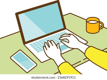 Manos de las mujeres que manejan el teclado