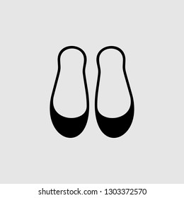Women pair of shoes icon. Element of Theatre icon for mobile concept and web apps. Detailed Women pair of shoes icon can be used for web and mobile