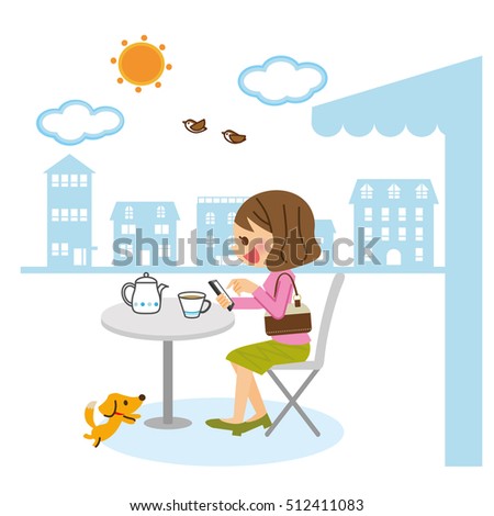 Women who smartphone while drinking coffee.