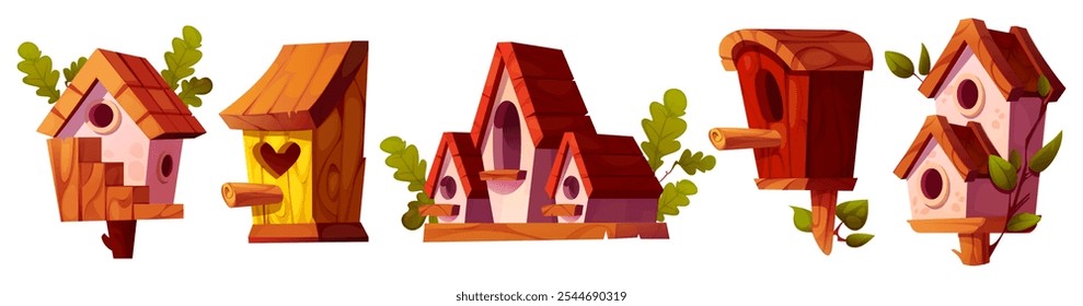 Casas de madera del pájaro fijadas aisladas en el fondo blanco. Ilustración de dibujos animados de Vector de lindas cabañas hechas a mano con agujeros y techos redondos y en forma de corazón, hojas de roble, decoración de jardín, cuidado de animales