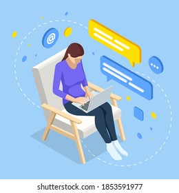 Arbeiten Sie zu Hause, Freelance isometrische Konzept-Design. Benachrichtigung über Chat-Nachrichten auf Laptop, Kopienraum