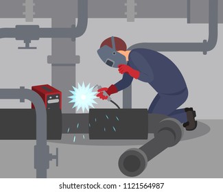 El trabajador solda grandes tubos metálicos en el sótano. Soldador profesional en el trabajo. Hombre con máscara protectora y guantes. Diseño vectorial plano