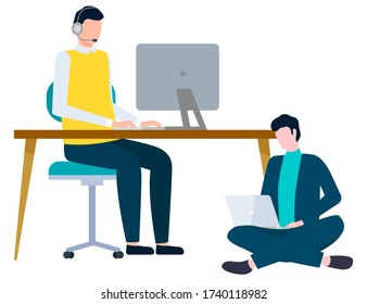 Los trabajadores se comunican con el portátil en el lugar de trabajo, los negocios internacionales. Trabajo a nivel mundial, empleado que usa computadoras, trabajo en equipo corporativo, vector de oficina