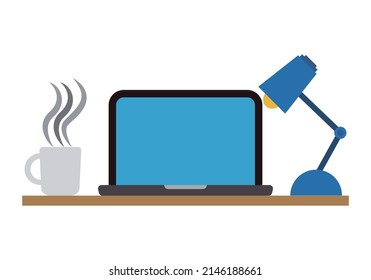 WorkSpace mit Laptop, Lampe und Becher.