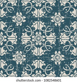 Worn out antique seamless background spiral cross vine flower