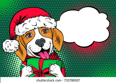 Cara de perro de arte pop. Divertido perro sorprendido en el sombrero de Santa Claus con boca abierta y sosteniendo una caja de regalo con patas y burbujas de habla. Imagen vectorial de Navidad en estilo retro cómico. Afiche de la fiesta de Año Nuevo.