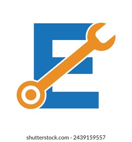 Logotipo de la llave combinada con la letra E vector plantilla