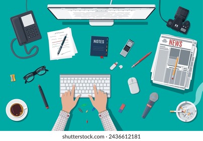 Arbeitsplatz von Schriftstellern oder Journalisten. Desktop-PC, Zeitung, Maus. Papierblätter mit Text, Stift. Aschenbecher, Zigarette, Kaffee. Brillen-Telefon-Mikrofon, Fotokamera Vektor-Illustration im flachen Stil