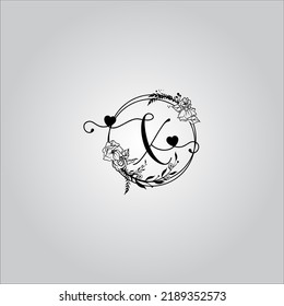 X Buchstaben Logo. X Letter-Logo auf weißem Hintergrund. Das ist das Logo eines schwarzen Briefes. Verwenden Sie das stylische Modelogo. Dekoratives Design.