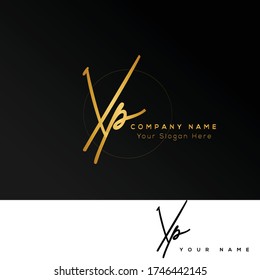  X P XP Escritura manuscrita inicial y logotipo de la firma.	
