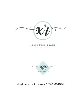 X R XR Initial letter handwriting and  signature logo.