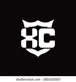 XC Logo-Monogramm mit Schild um die Kronform-Design-Vorlage