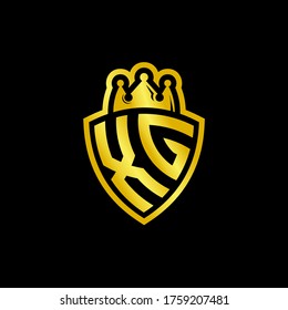Logo XG monograma con plantilla de diseño de estilo escudo y corona aislado en fondo negro
