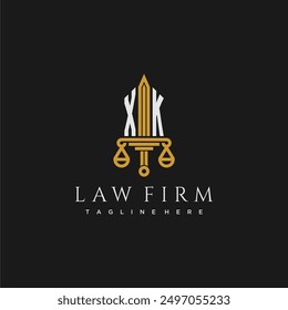 Monograma inicial XK para el logotipo del bufete de abogados con espada y escala