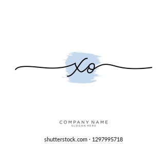 XO X O Initial handwriting logo template