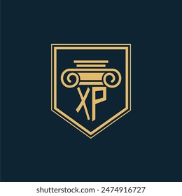 Logotipo del abogado del bufete de abogados de XP Initials con el elemento de la ley creativa
