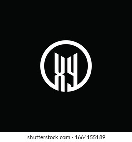 Logotipo XY monogramo aislado con un círculo giratorio